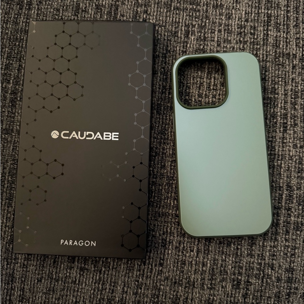 Caudabe Paragon iphone 16 Pro Green Phone Case